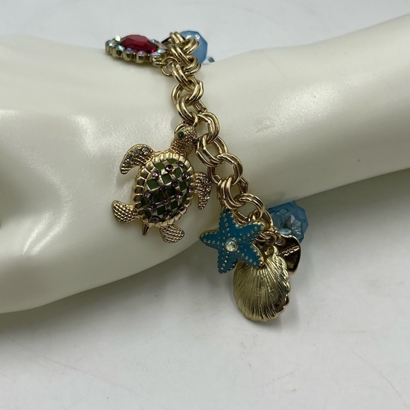 Betsey Johnson Nautical Under the Sea Ocean Charm Half Stretch Blue Bracelet new - Picture 3 of 14